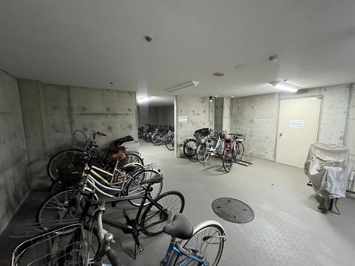 駐輪場 ポートピアプラザA棟（1404）