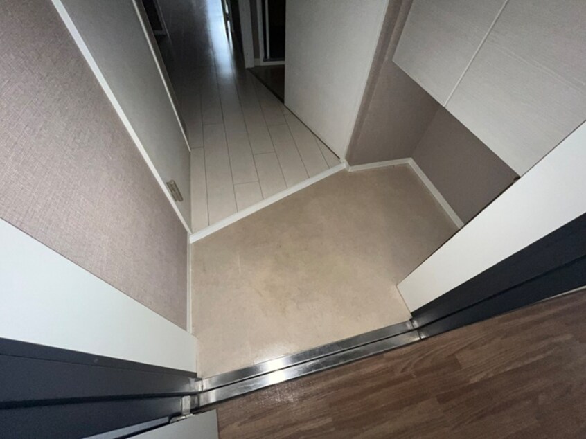 玄関 ユリシス新神戸