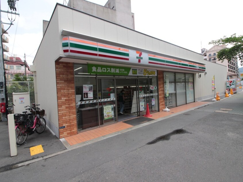 セブンイレブン住道1丁目(コンビニ)まで1300m アメニティＫ＆ＳパートⅡ