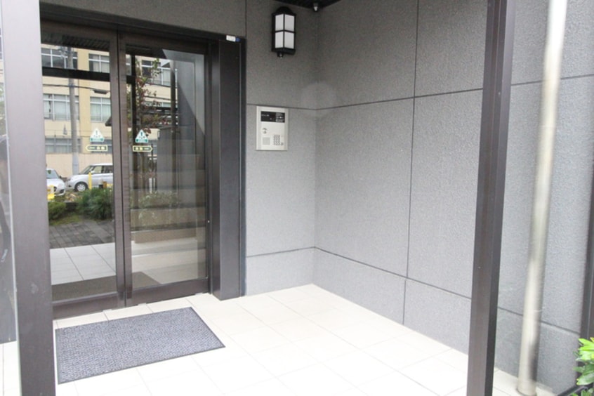 エントランス部分 サンテラスリベーヌ