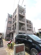 クレセントの外観