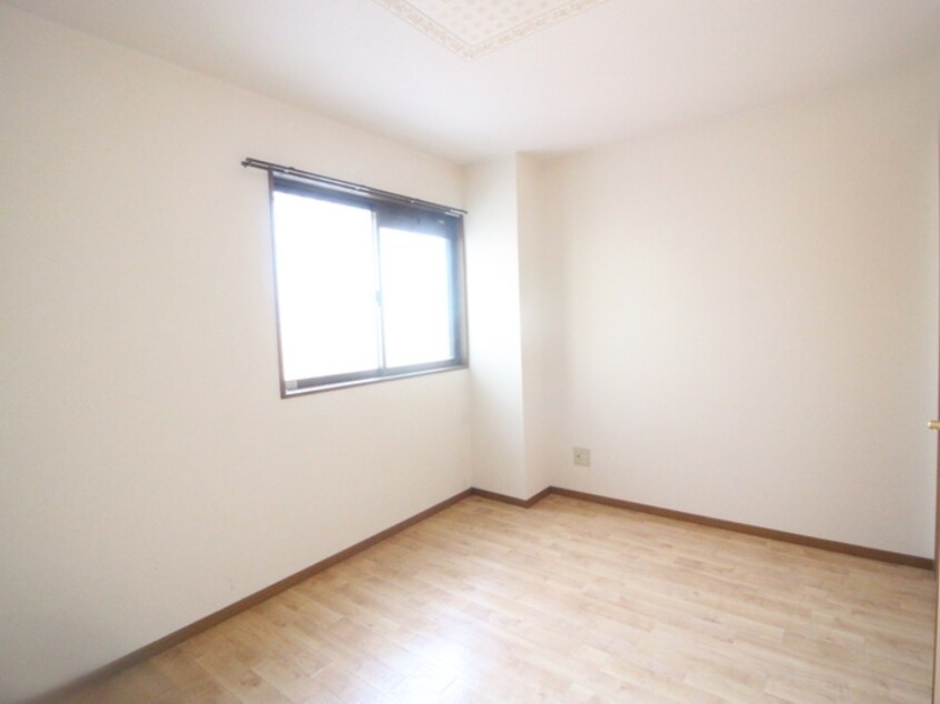 居室 クレセント