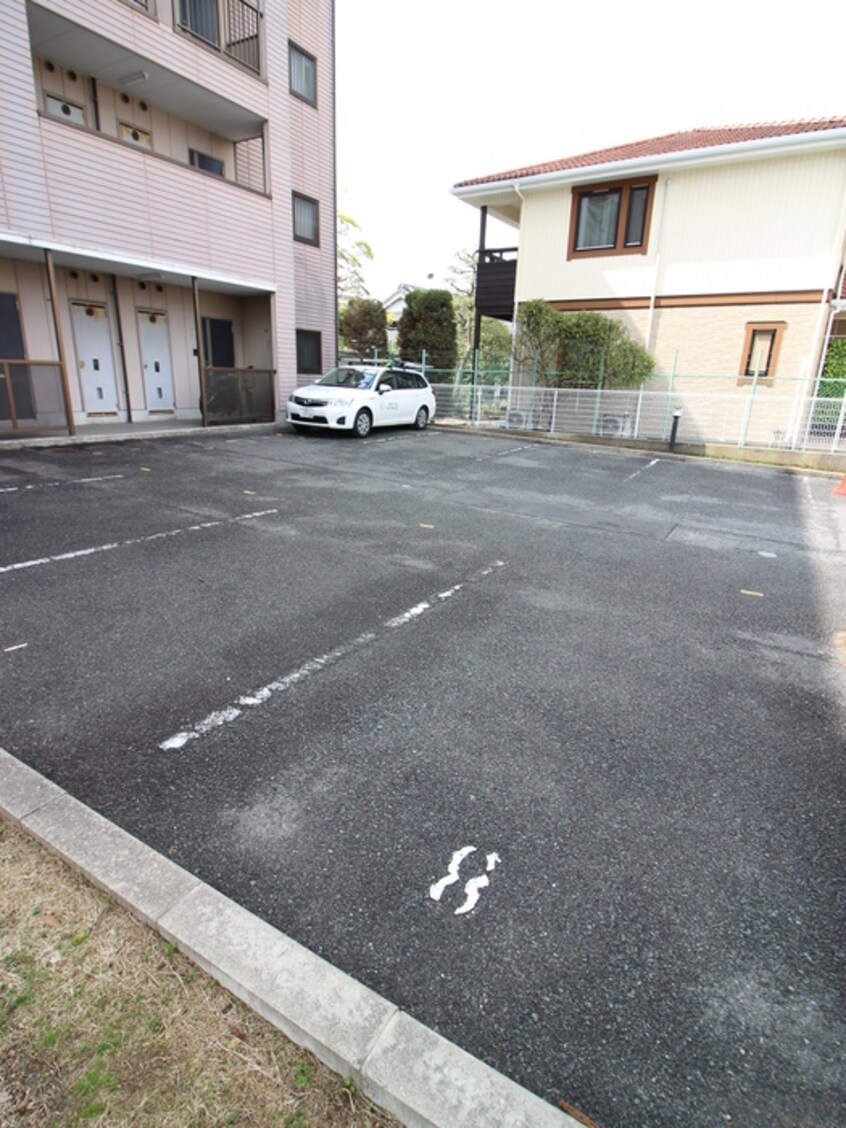 駐車場 クレセント
