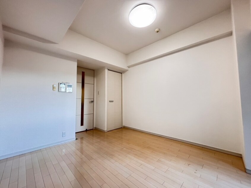 居室 エスライズ京都河原町(402)