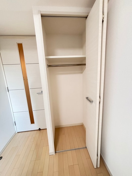 収納 エスライズ京都河原町(402)