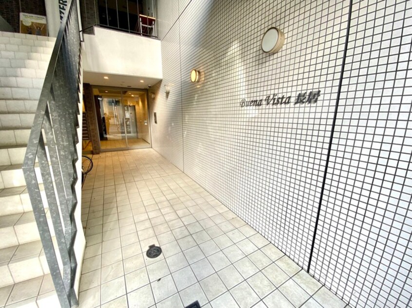 エントランス部分 ブエナビスタ長居