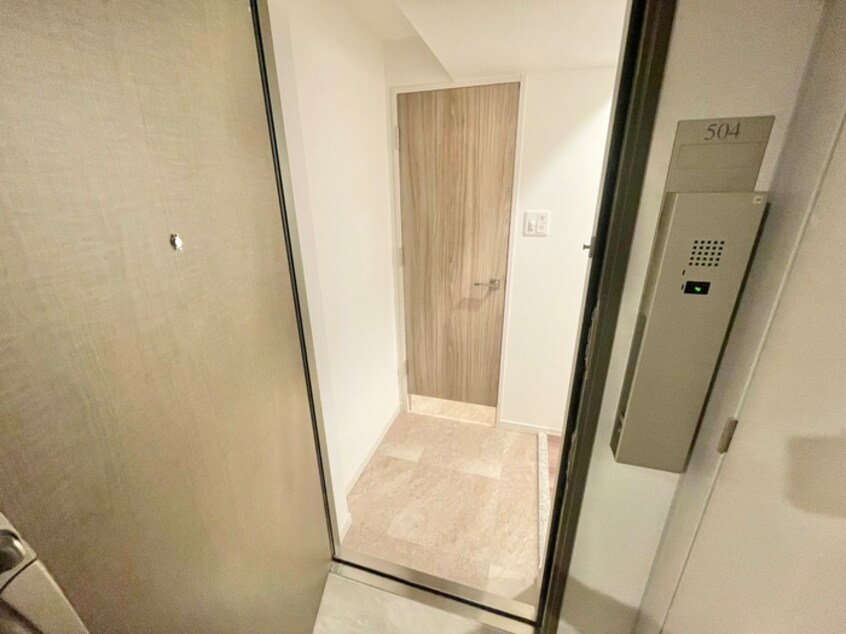 玄関 Metrosa谷町六丁目South