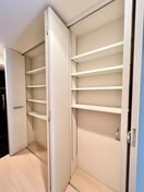 収納 エスライズ京都河原町(505)