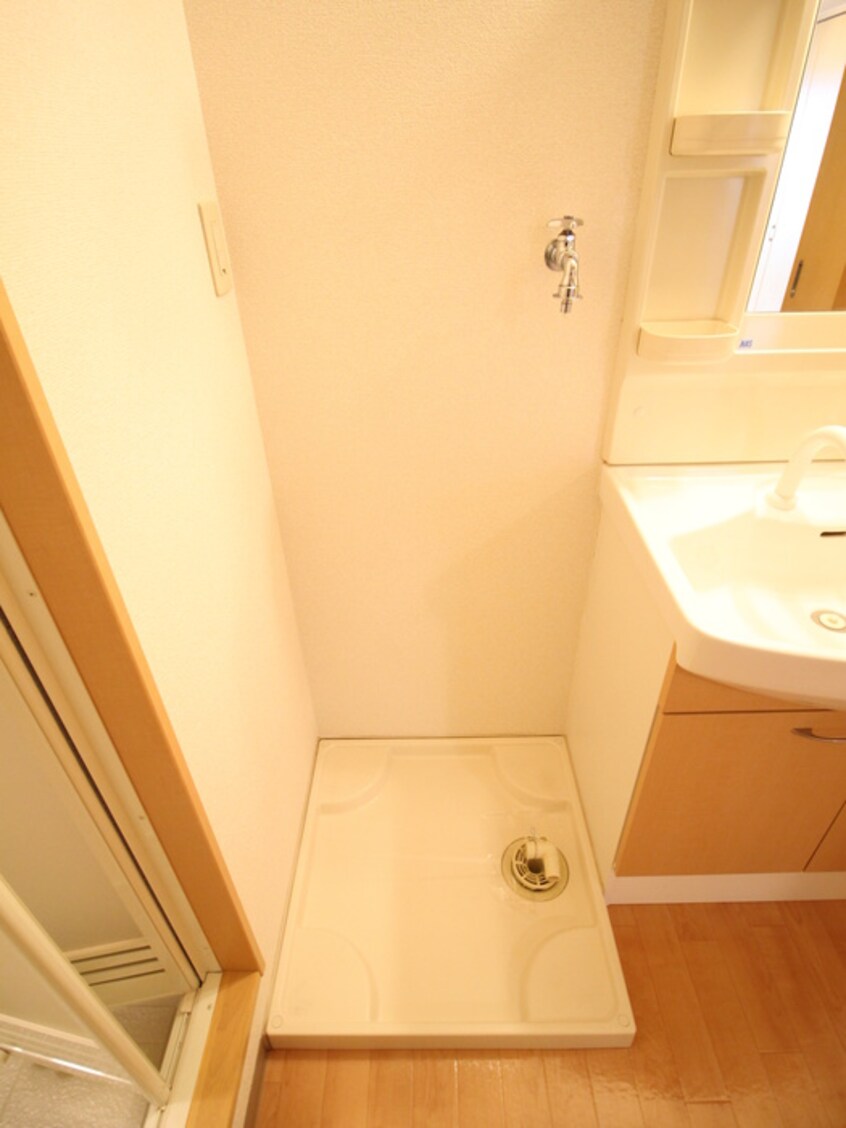 洗濯機置場 カステル　ヴェッチオ