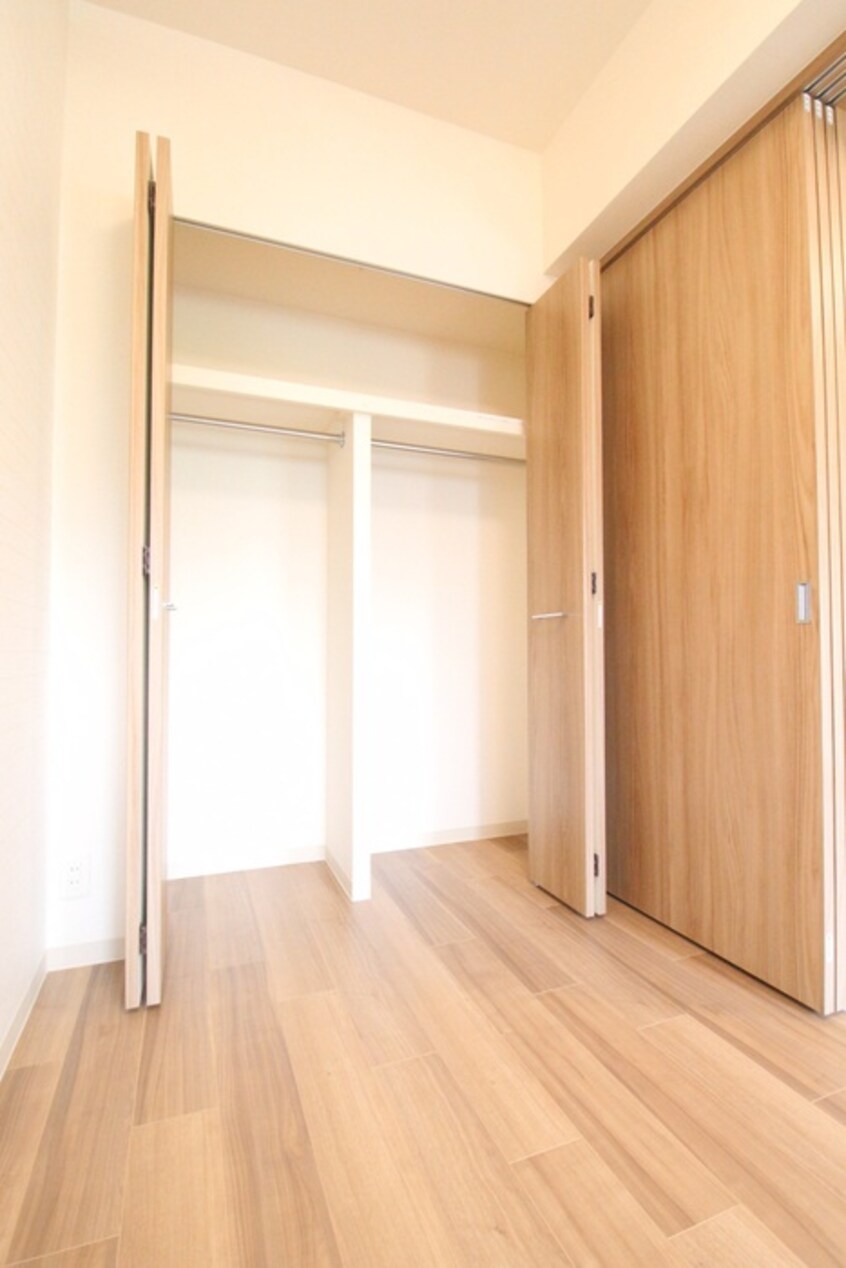 収納 ﾌﾟﾚｻﾝｽ大阪天満リバーシア(1003)