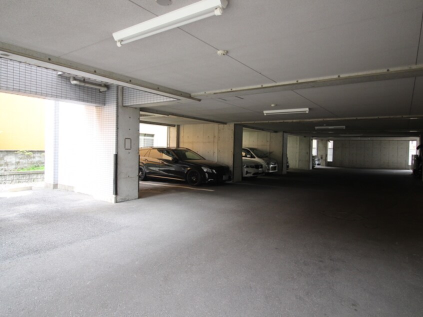 駐車場 新居マンション