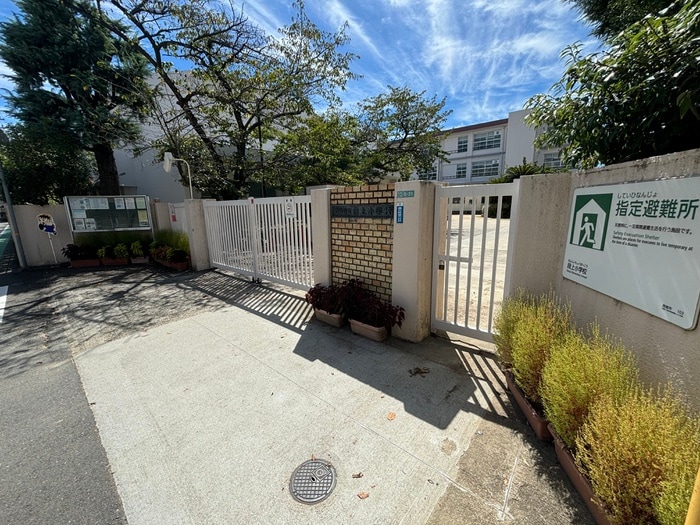 段上小学校(小学校)まで350m コ－トビレｯジⅠ