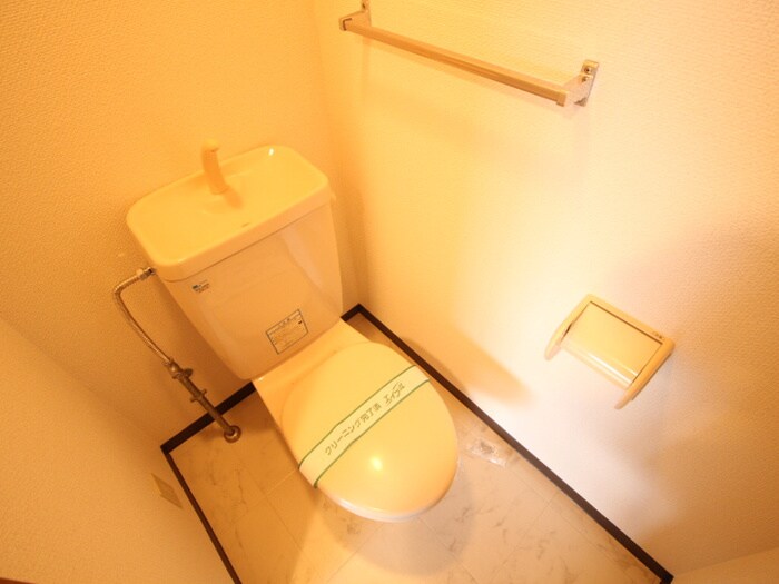 トイレ ト－シンコ－ポ川西