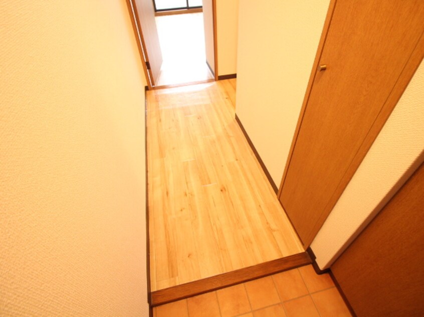 廊下 ト－シンコ－ポ川西