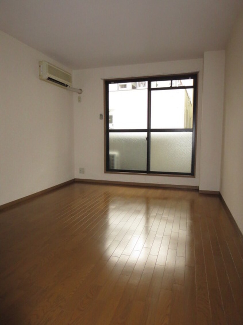 内観写真 ピエ・タ・テ－ル梅田西