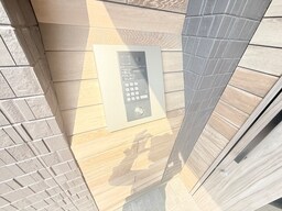 同型モデル