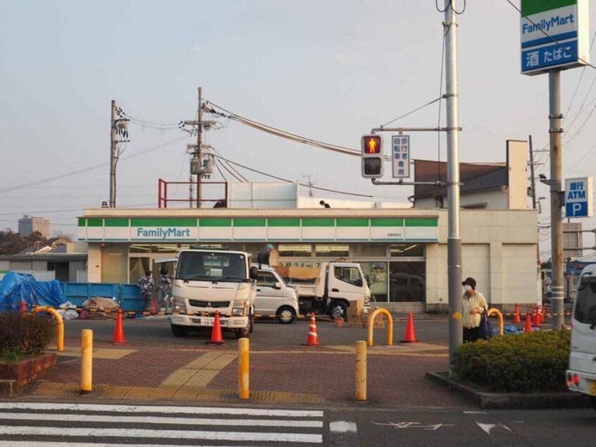 ファミリーマート 高槻浦堂店(コンビニ)まで400m ラウレール・ヒラタ