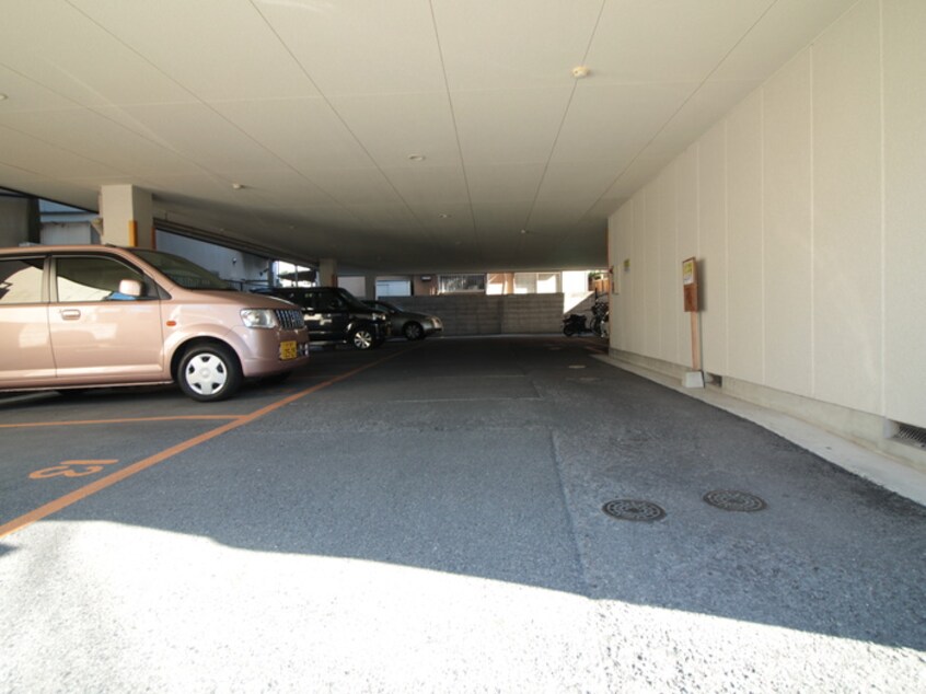 駐車場 サンフレール浜寺