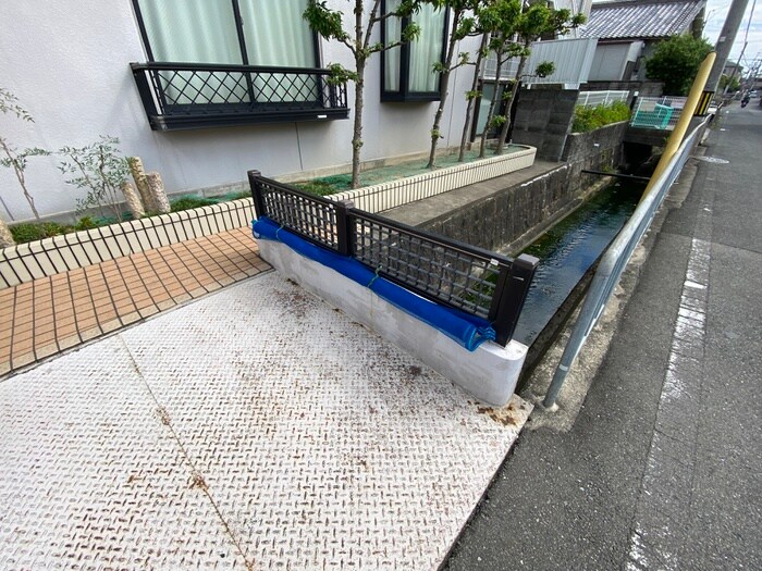 その他 リバティ－石切