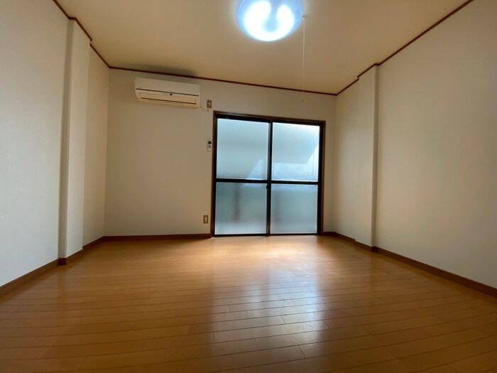 居室 リバティ－石切