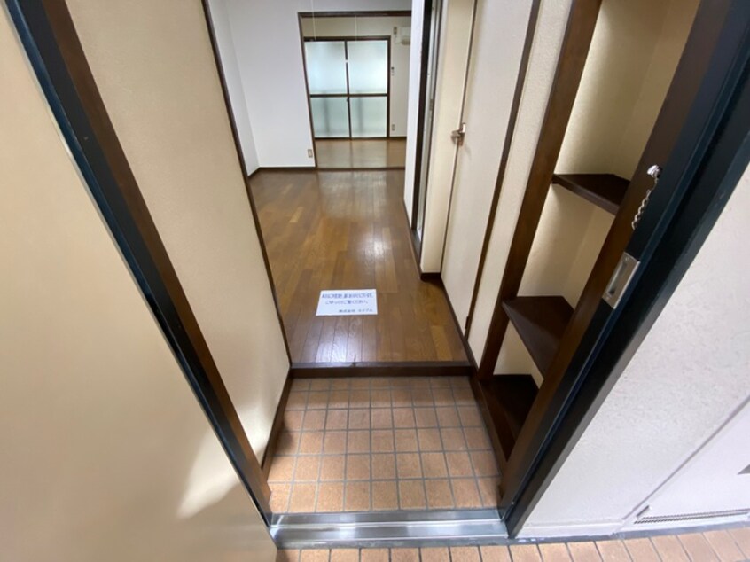 玄関 リバティ－石切