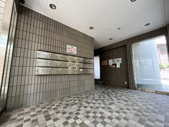 エントランス部分 戸田ﾏﾝｼｮﾝ