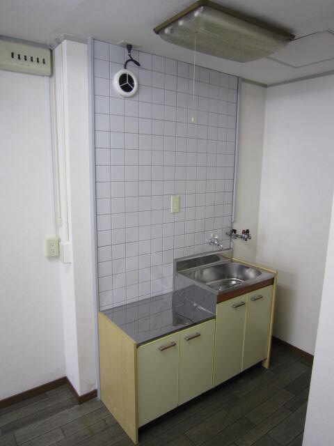 キッチン リバティ－中央