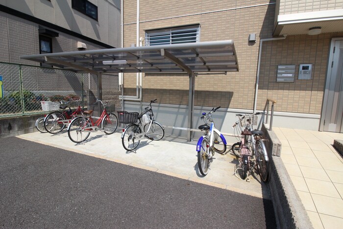 駐輪場 グランドゥ－ル畷