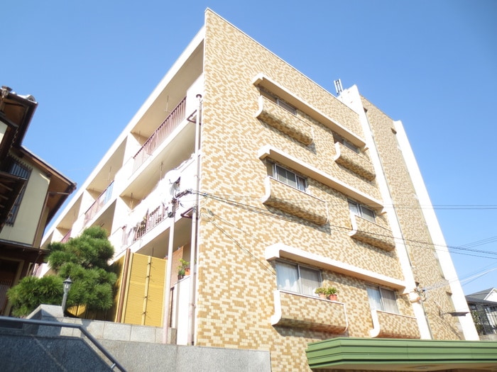 外観写真 香里山之手ハイツ