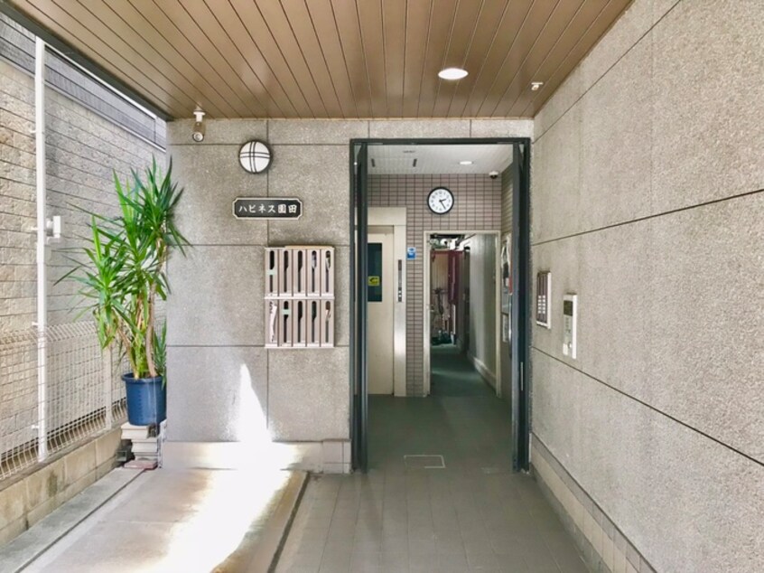 エントランス部分 ハピネスそのだ