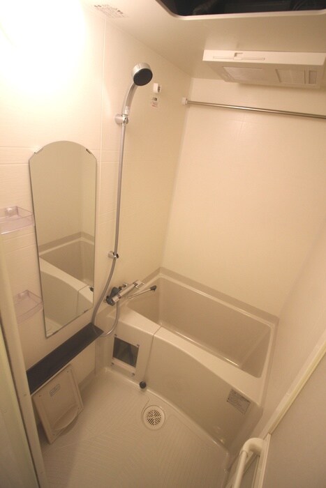 バス／シャワールーム等 ﾌﾟﾚｻﾝｽ新大阪ｽﾄﾘｰﾑ(406)
