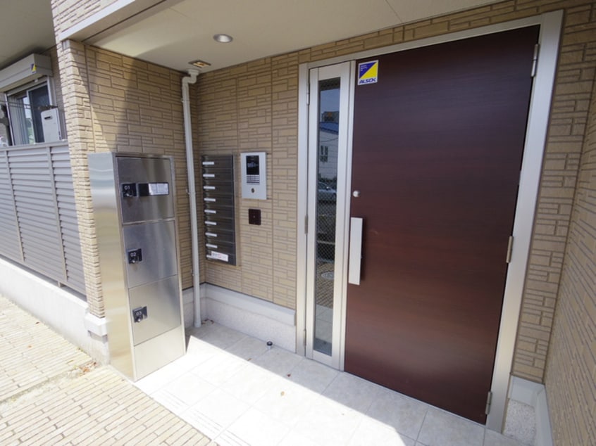 エントランス部分 セジュール石田森南