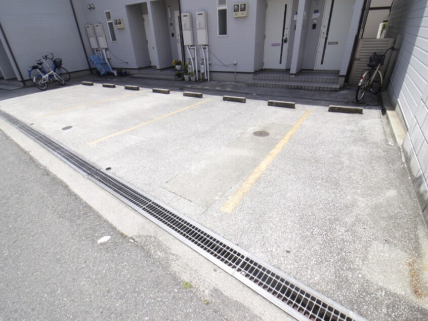 駐車場 山下ハイツ