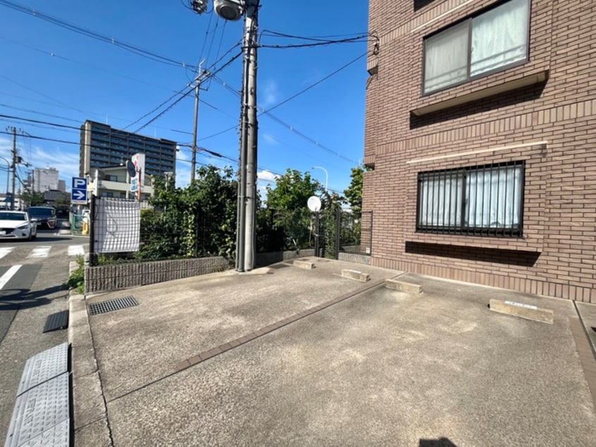 駐車場 アグラード長岡京