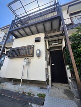 寝屋川市上神田2丁目貸家