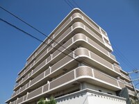 ﾒﾛﾃﾞｨﾊｲﾑ仁川ｶﾞ-ﾃﾞﾝｽﾞ（704）