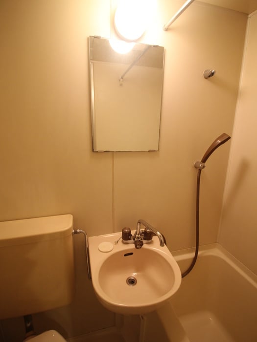 洗面 WH0′S　WHO　AP．　さぎす