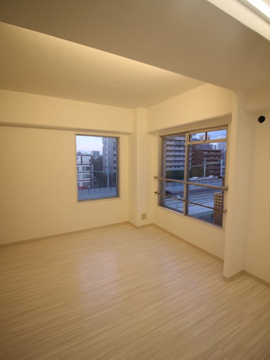 居室 WH0′S　WHO　AP．　さぎす