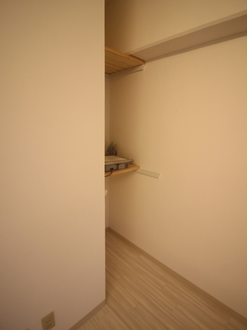 収納 WH0′S　WHO　AP．　さぎす