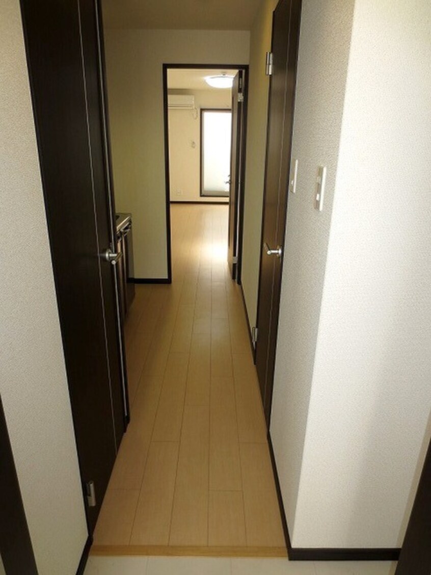 廊下 フジパレス吹田ウエストⅡ番館