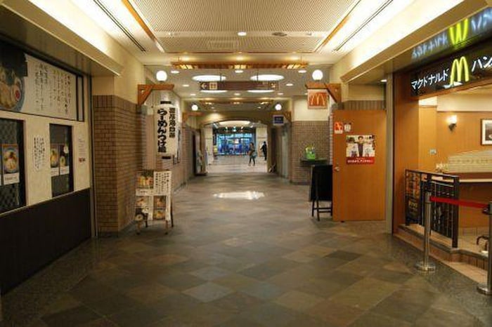 マクドナルドOAPタワー店(ファストフード)まで400m ﾗﾅｯﾌﾟｽｸｴｱ天満ﾌﾟﾗｲﾑ(1004)