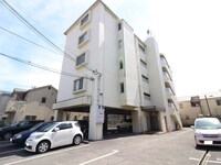 ロイヤルコートＢ