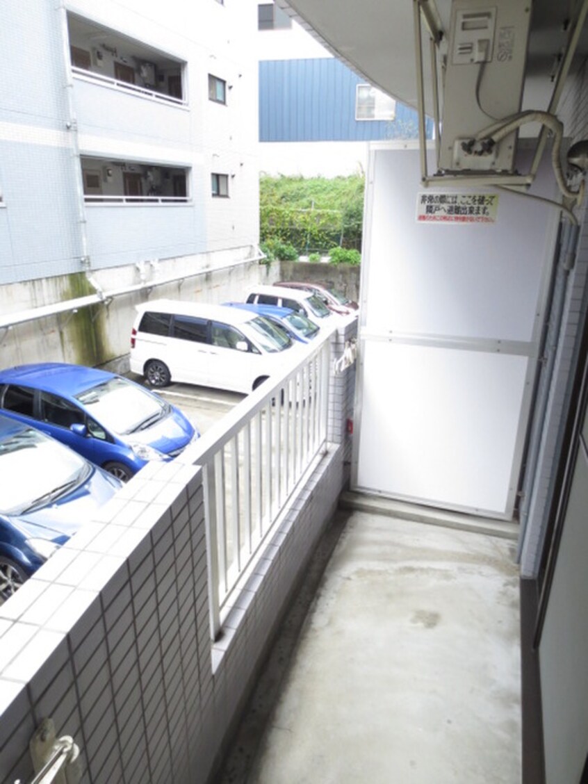 ベランダ・バルコニー カルテットＫＯＢＯＲＩＡ棟