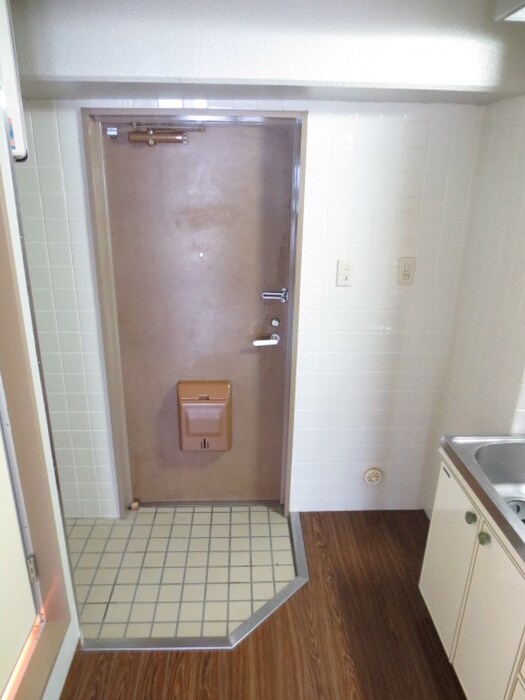 玄関 カルテットＫＯＢＯＲＩＡ棟