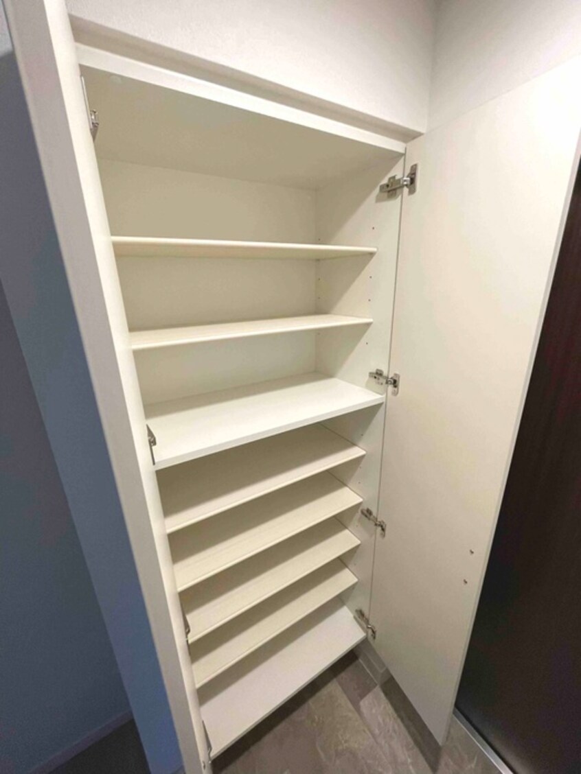 靴箱 スプランディッド堀江