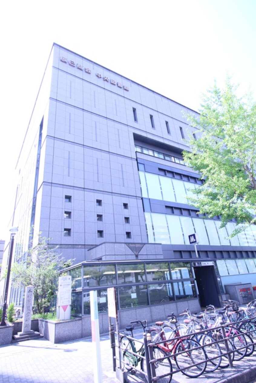 大阪市立中央図書館(図書館)まで635m スプランディッド堀江