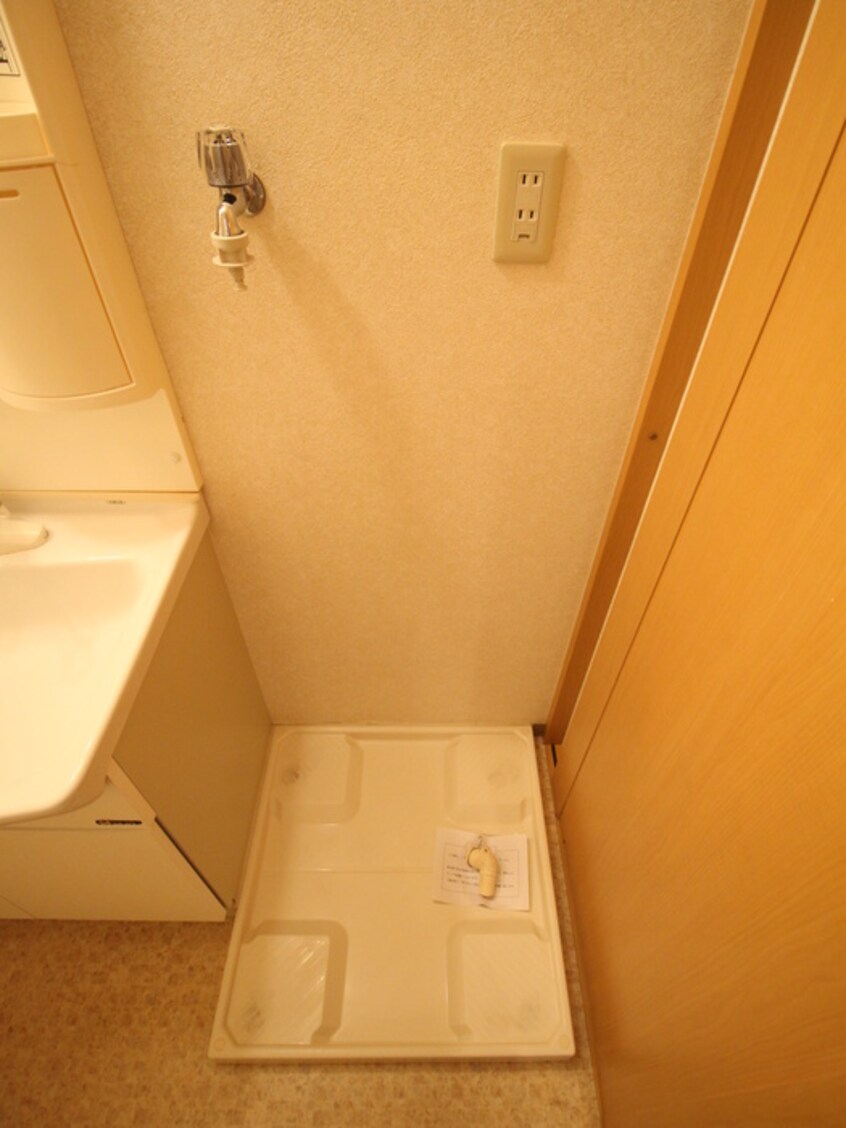 洗濯機置場 メゾンポレール