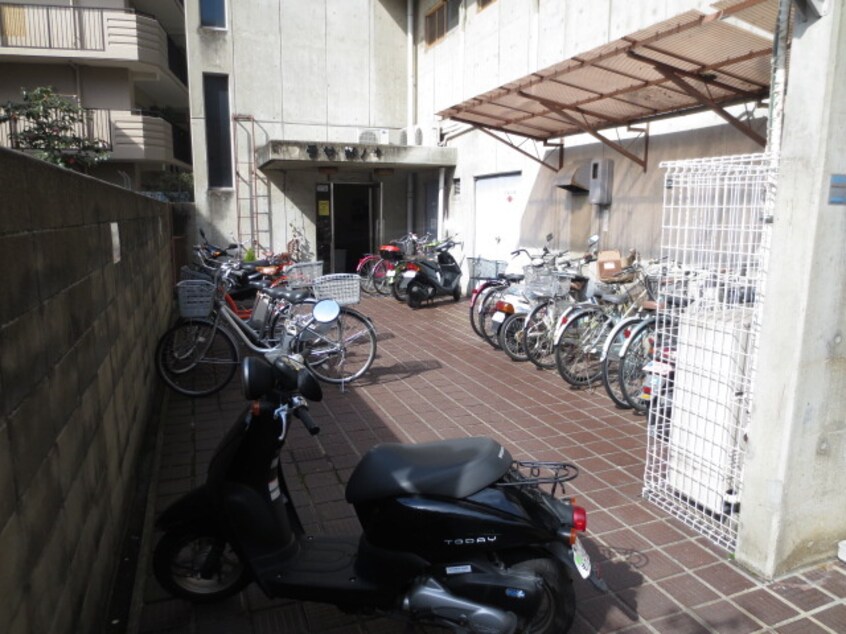 駐輪場 プラザ枷ノ辻