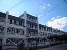 第一中学校(中学校/中等教育学校)まで830m 北田マンション