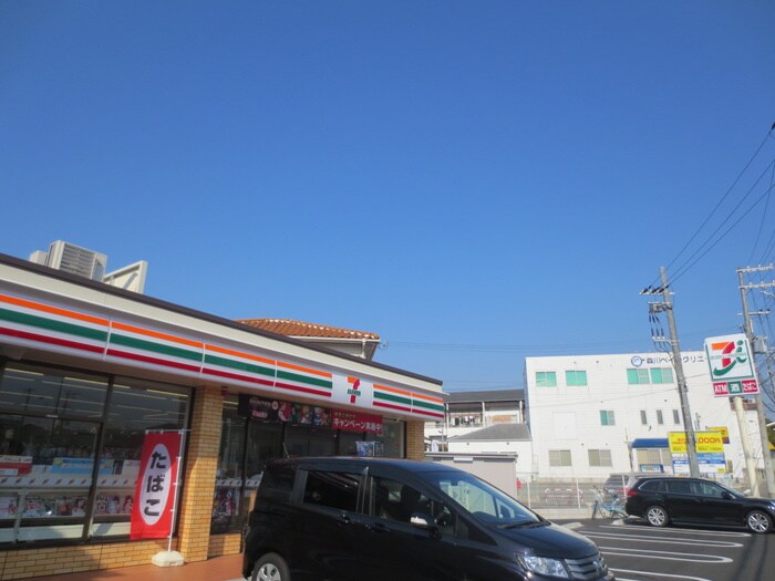 セブンイレブン神戸日向２丁目店(コンビニ)まで550m W&R APARTMENT 02